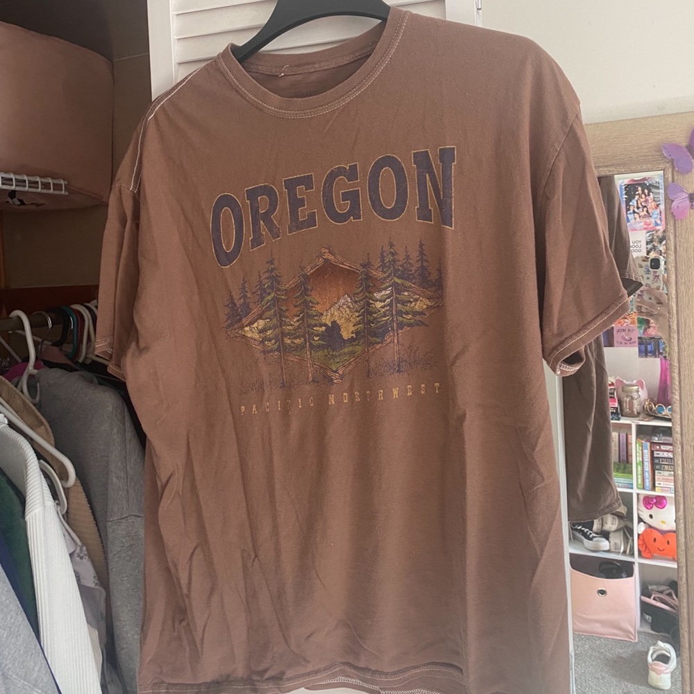 Brown Oversized Oregon Graphic Tee